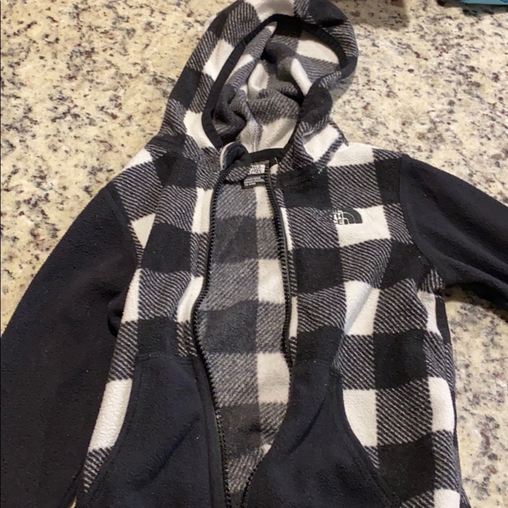 NORTH FACE 18-24 M LIGHT WEIGHT JACKET